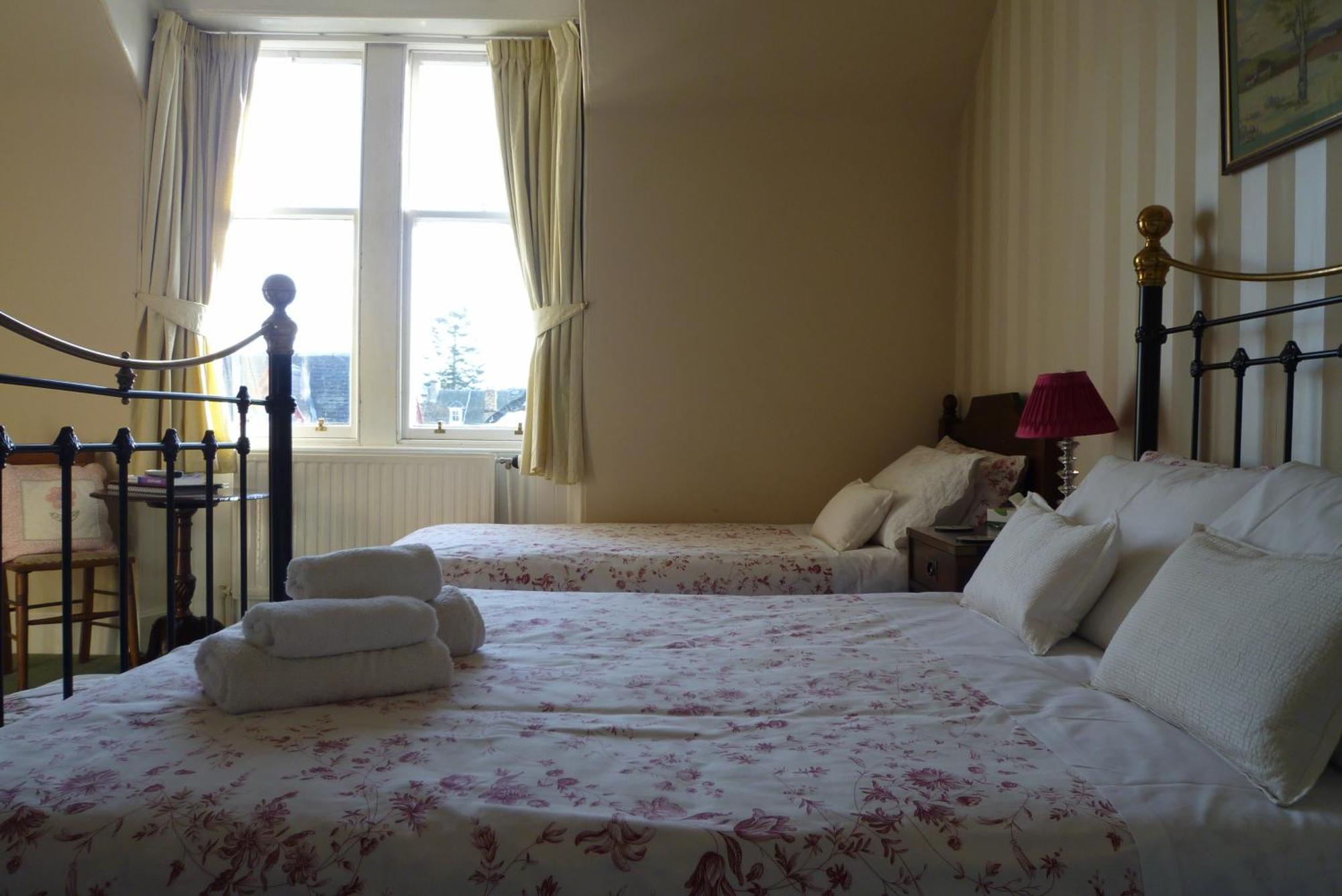 Dunallan Guest House Grantown-on-Spey Ngoại thất bức ảnh